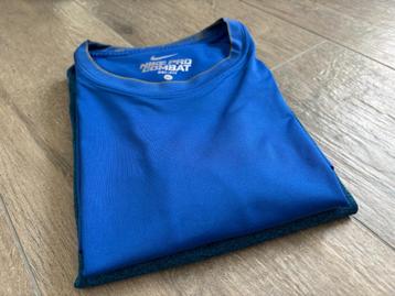 Twee sneldrogende sport shirts – maat XL beschikbaar voor biedingen