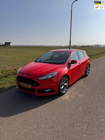 Ford Focus 2.0 EcoBlue ST Line Business beschikbaar voor biedingen
