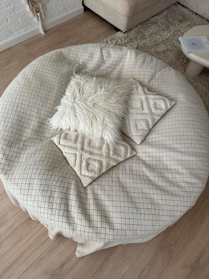 Mega zitzak Big Bertha, Huis en Inrichting, Zitzakken, Zo goed als nieuw, Zitzak, Beige, Ophalen