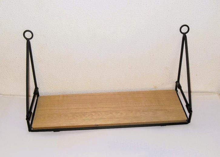 Wandplankje industrieel / boekenplankje / wandrekje, Huis en Inrichting, Woonaccessoires | Wandplanken en Boekenplanken, Zo goed als nieuw