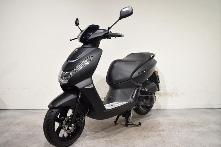 Peugeot Kisbee black edition VERKOCHT!, Fietsen en Brommers, Scooters | Peugeot, Zo goed als nieuw, Overige modellen, Benzine