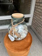 Glazen pot met schelpen, Huis en Inrichting, Woonaccessoires | Vazen, Overige kleuren, Ophalen of Verzenden, Minder dan 50 cm