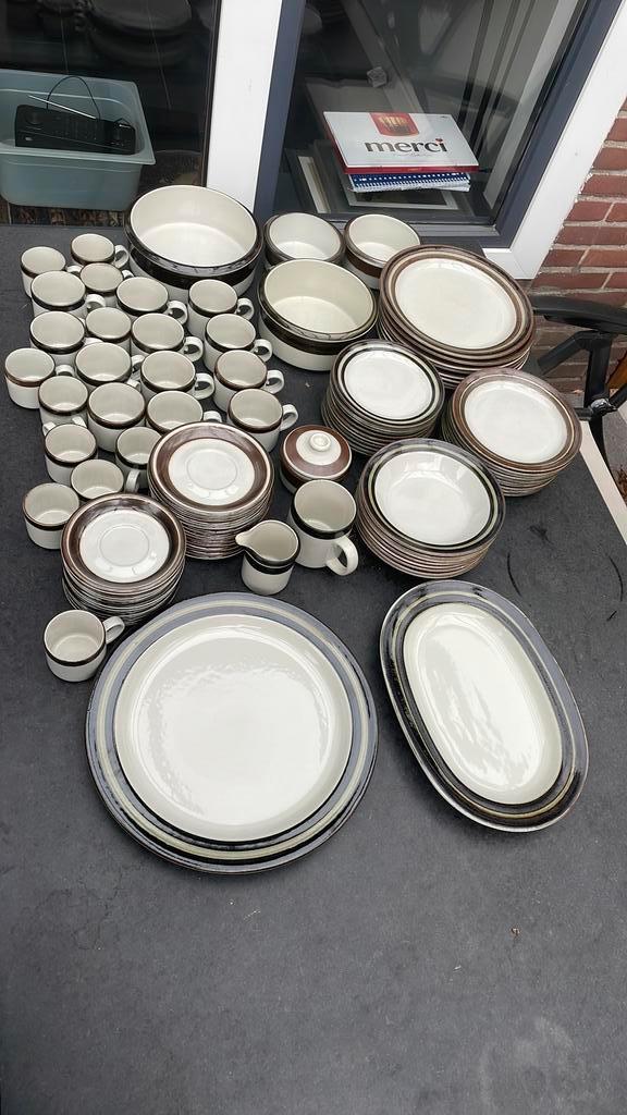 Arabia fins servies set, Antiek en Kunst, Antiek | Servies compleet, Ophalen