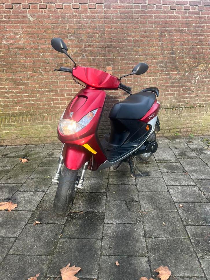 Peugeot Vivacity 2005 – In absolute nieuwstaat!, Fietsen en Brommers, Scooters | Peugeot, Zo goed als nieuw, Vivacity, Maximaal 45 km/u