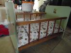 Poppenbed Vintage hout jaren 60 incl beddengoed, Ophalen of Verzenden, Zo goed als nieuw, Meubelstuk of Keukentje