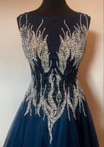 Prachtige jurk met rhinestones, Maat 38/40 (M), Blauw, Ophalen of Verzenden, Zo goed als nieuw