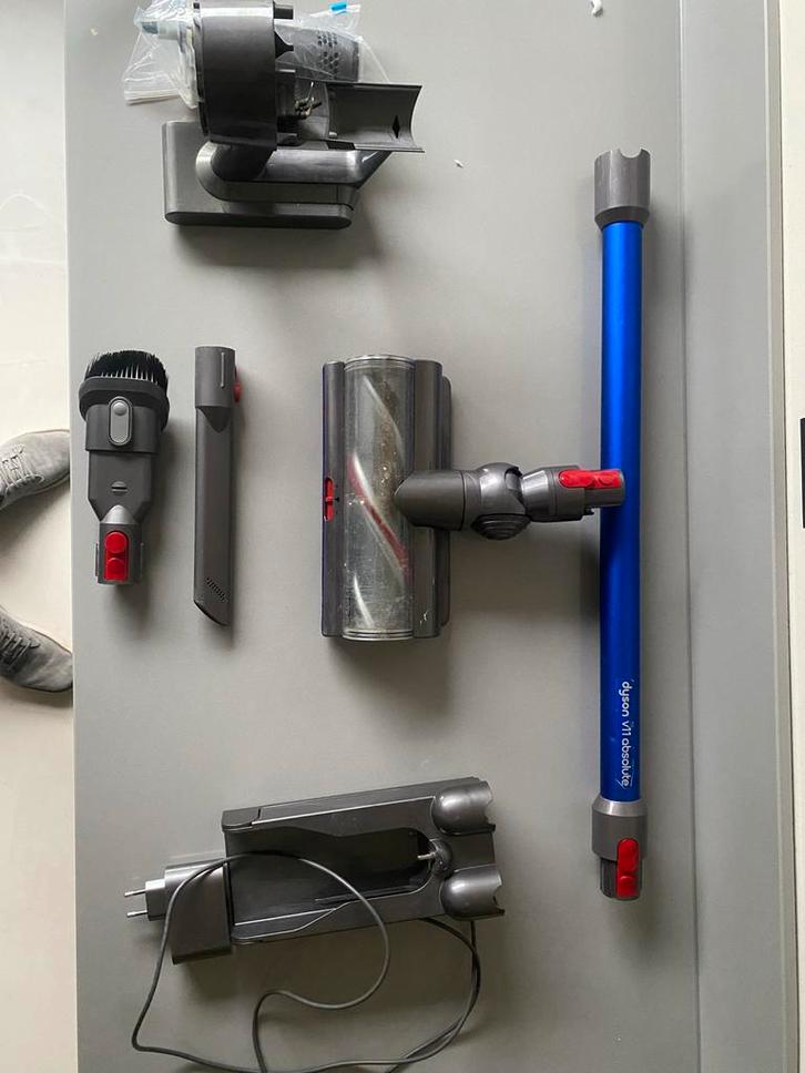 Dyson stofzuiger onderdelen, hulpstukken, oplaadunit, Witgoed en Apparatuur, Stofzuigers, Gebruikt, Stofzuiger, Ophalen