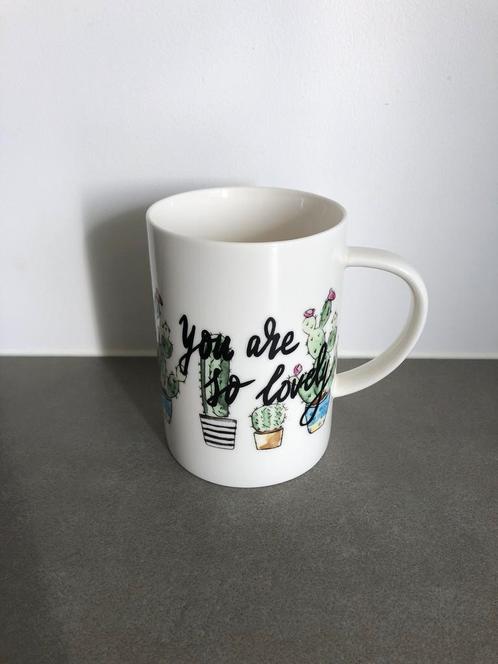 1 mok aardewerk met cactusprint 400 ml, Huis en Inrichting, Keuken | Servies, Gebruikt, Kop(pen) en/of Schotel(s), Overige stijlen
