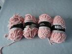 4 bollen roze lint breigaren , Nieuw, Hobby en Vrije tijd, Breien en Haken, Ophalen of Verzenden, Nieuw, Breien of Haken, Wol of Garen