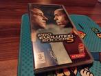 Pro evolution soccer 5 psp game, Spelcomputers en Games, Spelcomputers | Sony PSP, Ophalen of Verzenden, Zo goed als nieuw
