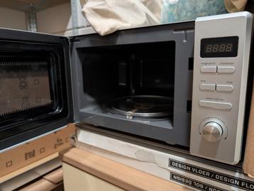 Inventum magnetron 800W beschikbaar voor biedingen