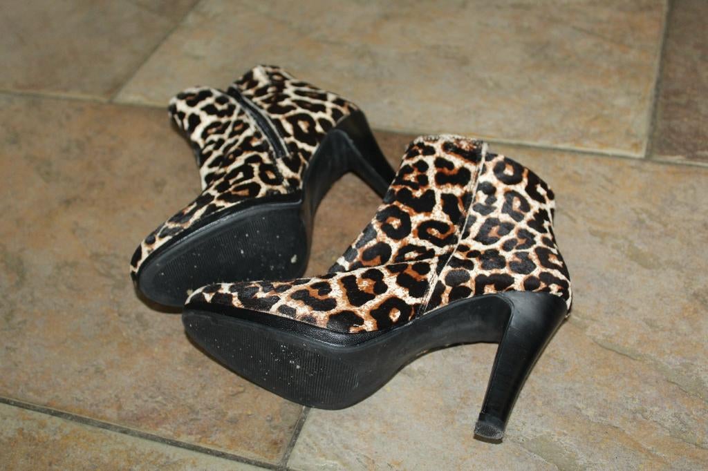 Esmara vlot panter enkellaarsjes mt 38 SUPERKOOPJE, Kleding | Dames, Schoenen, Overige kleuren, ., Lage of Enkellaarzen, Zo goed als nieuw