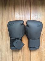Kickbokshandschoenen, Sport en Fitness, Ophalen of Verzenden, Zo goed als nieuw, Bokszak