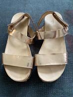 Goudkleurige sandalen - Zara - maat 39, Overige kleuren, Zara, Zo goed als nieuw, Sandalen of Muiltjes