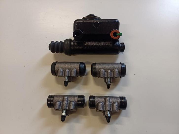 Nieuwe rem onderdelen Nekaf M38a1 Kaiser Willys jeep, Auto-onderdelen, Remmen en Aandrijving, Jeep, Nieuw, Ophalen of Verzenden