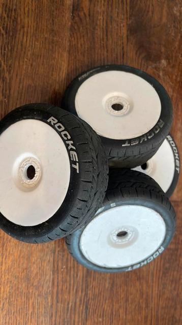Louise buggy straat banden 1/8 nu 19,95 inkl post beschikbaar voor biedingen