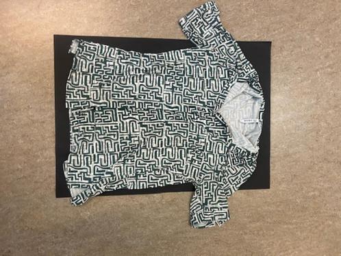 blouse rekbare stof korte mouw zoso, Kleding | Dames, Blouses en Tunieken, Zo goed als nieuw, Maat 42/44 (L), Ophalen