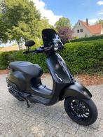 Vespa Sprint iget 2019 80cc Malossi 45km brom full option, Fietsen en Brommers, Scooters | Vespa, Ophalen of Verzenden, Zo goed als nieuw