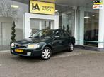 Mazda 323 1.5i GLS|Airco|Trekhaak|Elek.Ramen|APK|, Auto's, Mazda, 4 cilinders, 400 kg, Metallic lak, Origineel Nederlands