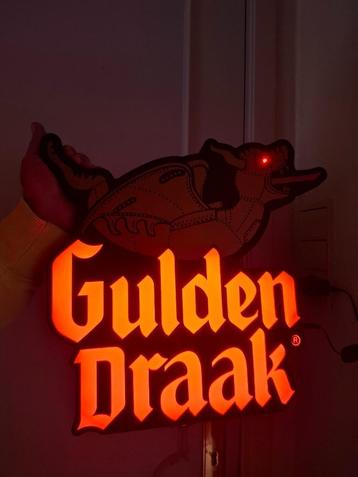 Nieuwe originele lichtreclame Gulden Draak beschikbaar voor biedingen