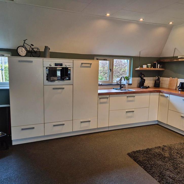 Nette keuken, Huis en Inrichting, Keuken | Complete keukens, Gebruikt, Hoekkeuken, Ophalen