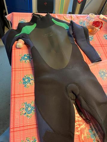 O’neill surfpak 8-10 jaar beschikbaar voor biedingen