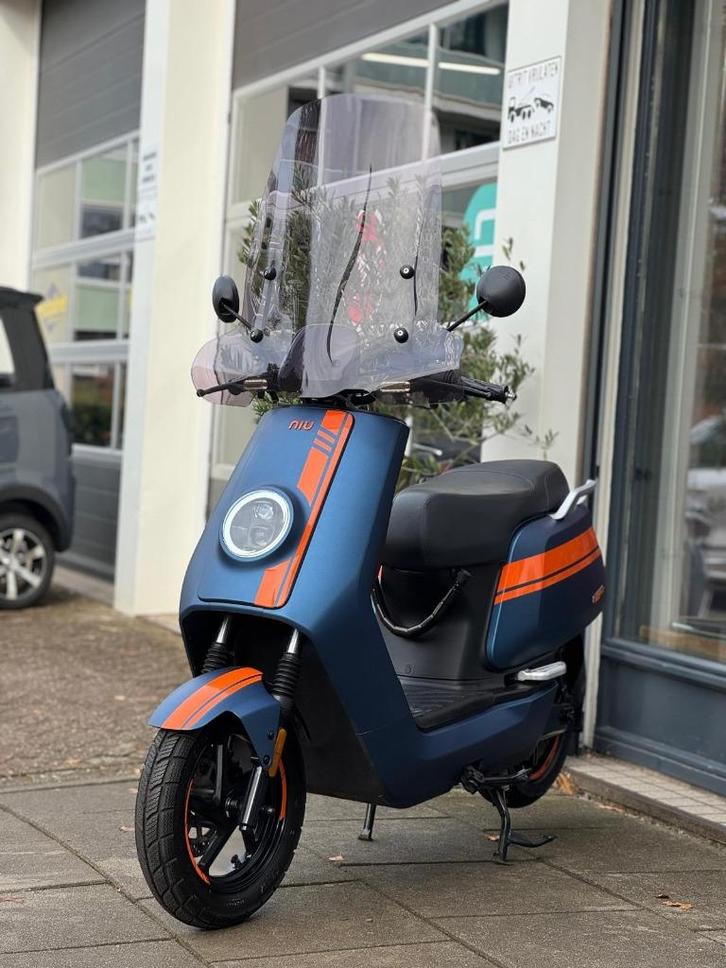 NIU NQI Sport Extended Special Blue Edition Snorscooter, Motoren, Tuning en Styling, Ophalen