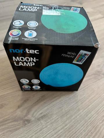 Moon lamp with remote beschikbaar voor biedingen
