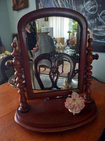 Antieke mahoniehouten kaptafel spiegel beschikbaar voor biedingen
