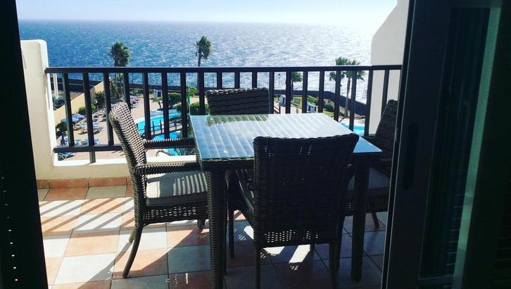 Tenerife zuid Prive app direct aan zee, Vakantie, Vakantiehuizen | Spanje, Appartement, Aan zee, Tuin