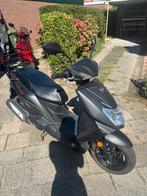 Nette sym orbit, Fietsen en Brommers, Ophalen, Maximaal 45 km/u, Zo goed als nieuw, Benzine