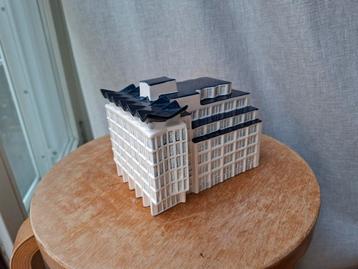 Mckinsey gebouw - Royal Goedewaagen Delftsblauw - Amstel 344 beschikbaar voor biedingen