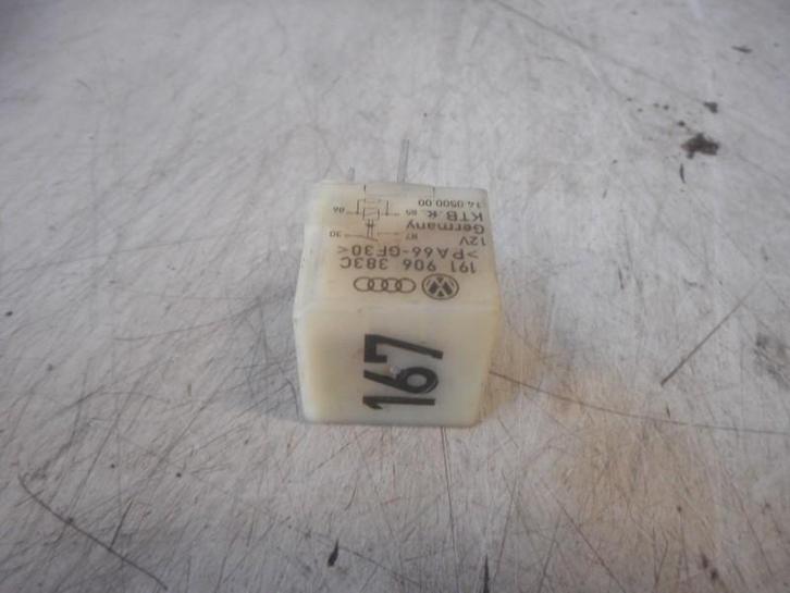 Relais Audi A4 (B6) (2000-11/2005-01) 191906383c, Auto-onderdelen, Elektronica en Kabels, Audi, Gebruikt