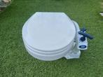 Jabsco scheepstoilet (in zeer goede staat), Ophalen, Zo goed als nieuw, Kombuis en Sanitair, Zeilboot of Motorboot