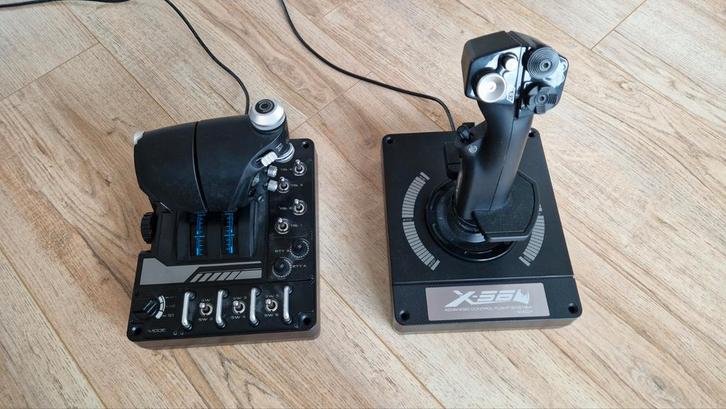 Logitech X56 HOTAS, Computers en Software, Joysticks, Gebruikt, Ophalen of Verzenden