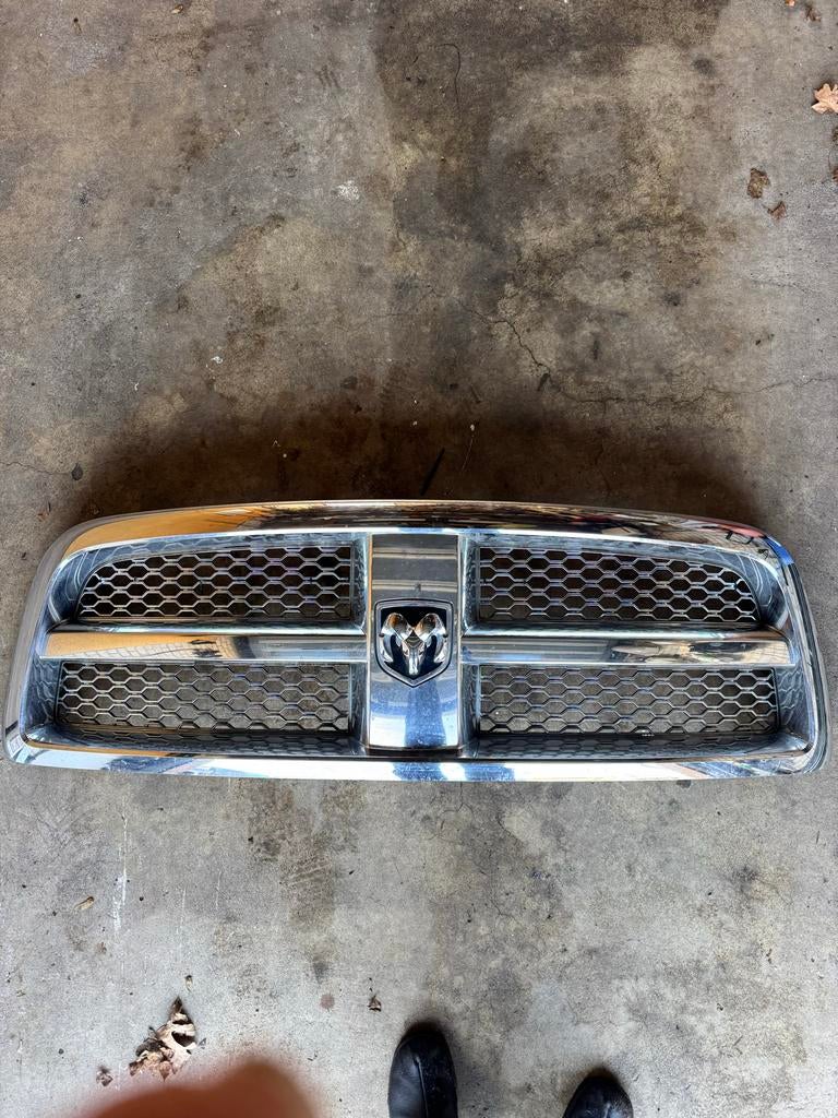 Chrome grill voor Dodge Ram 1500 (2009-2012), Ophalen, Gebruikt, Voor, Dodge
