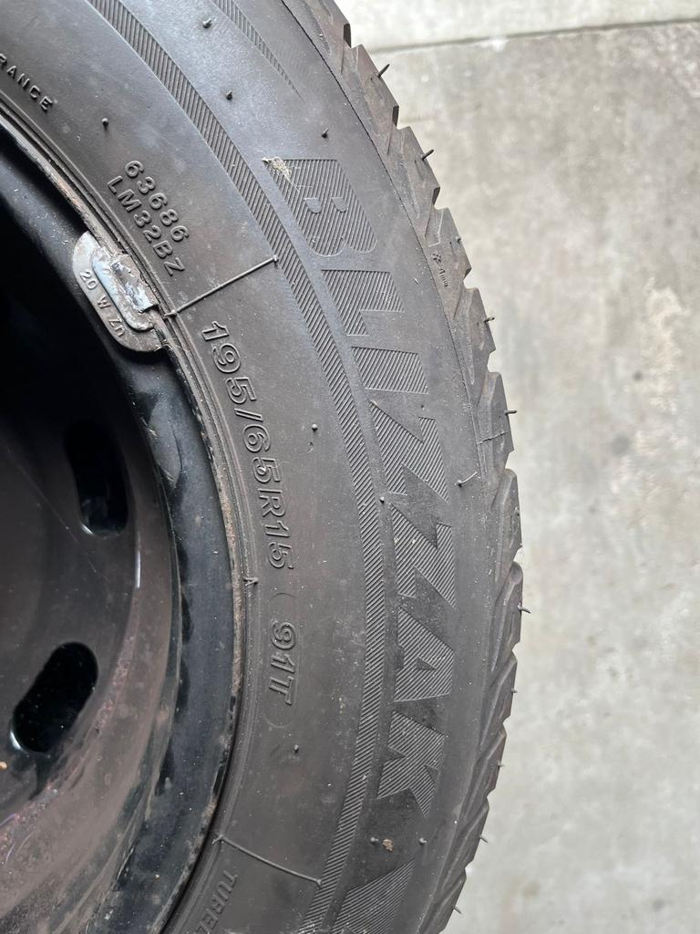 Winterbanden 195/65R15 91T met stalen wielen peugeot, Ophalen, Gebruikt