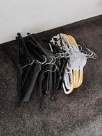 Gratis op te halen kledinghangers, Kleding | Dames, Kledinghangers, Ophalen, Zo goed als nieuw, Kunststof