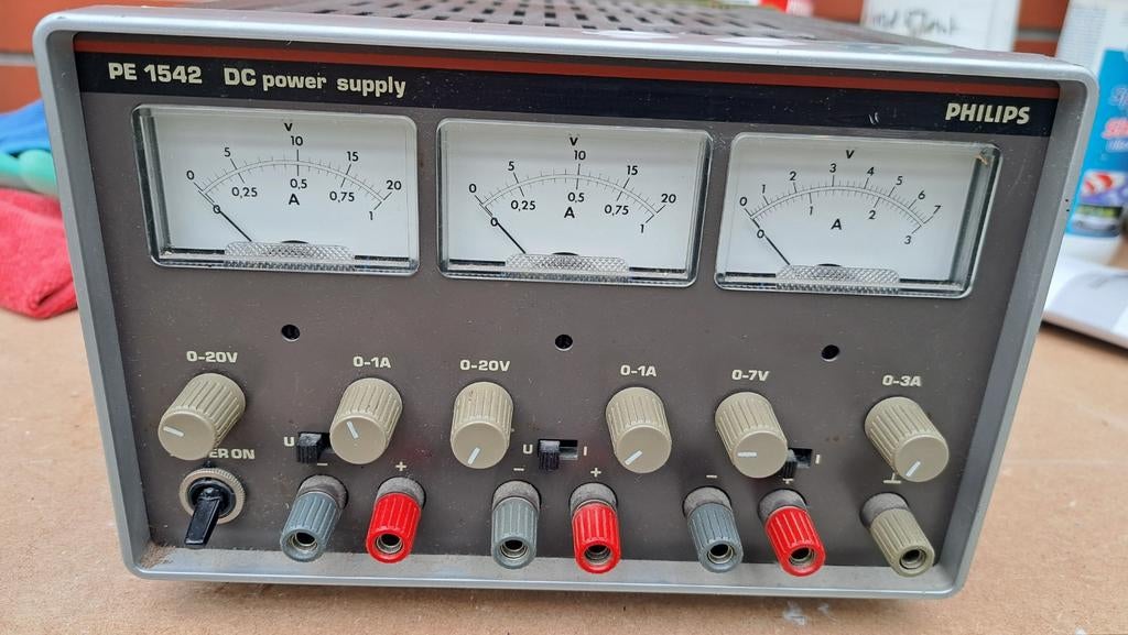 Philips PE1542 lab voeding, Ophalen of Verzenden, Gebruikt, Elektriciteit