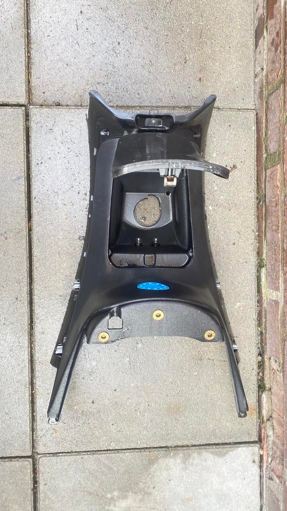 Piaggio mp3 tank cover kap, Ophalen of Verzenden