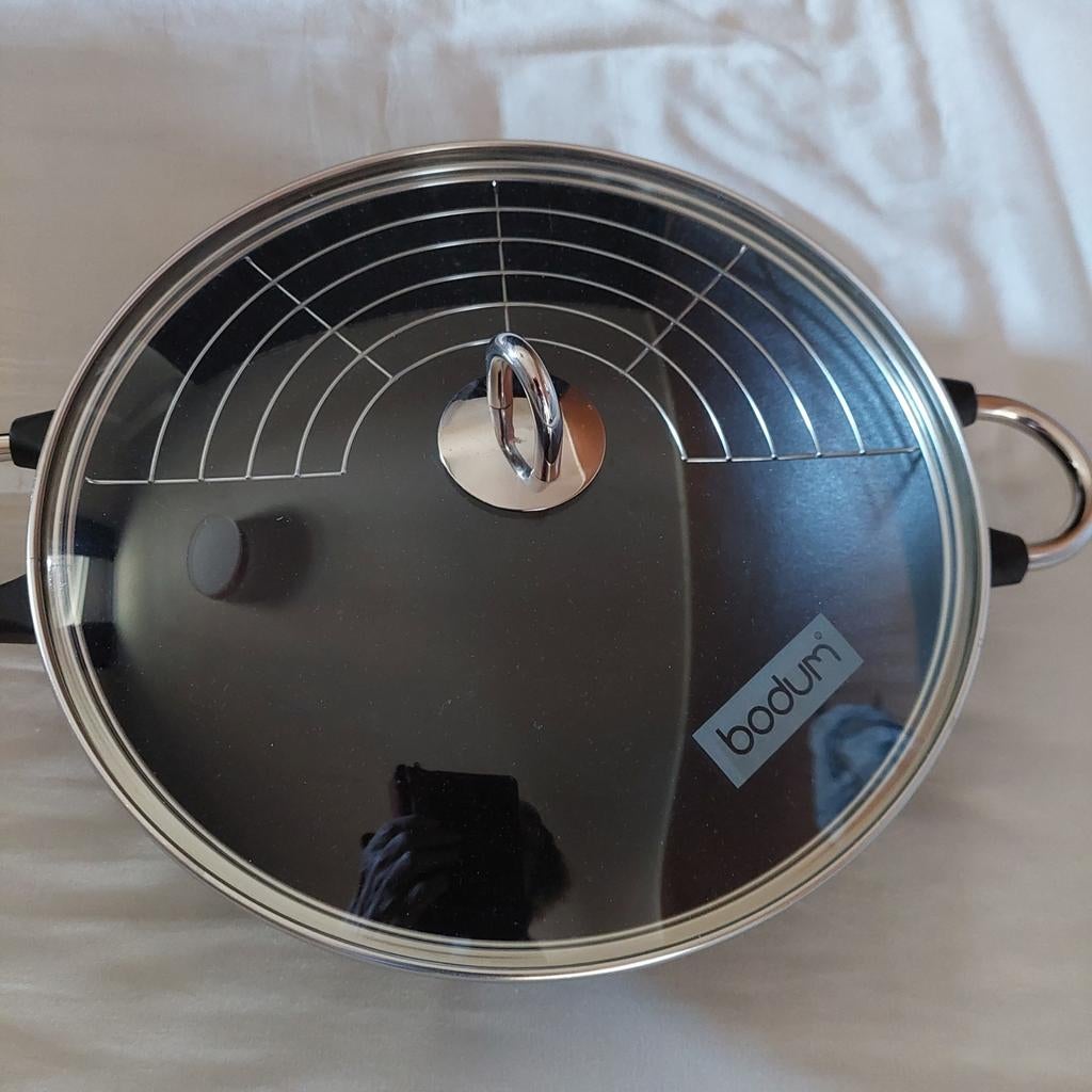 Gietijzeren pan met glazen deksel - Bodum, Ophalen, Zo goed als nieuw, Gietijzer, Koekenpan of Braadpan