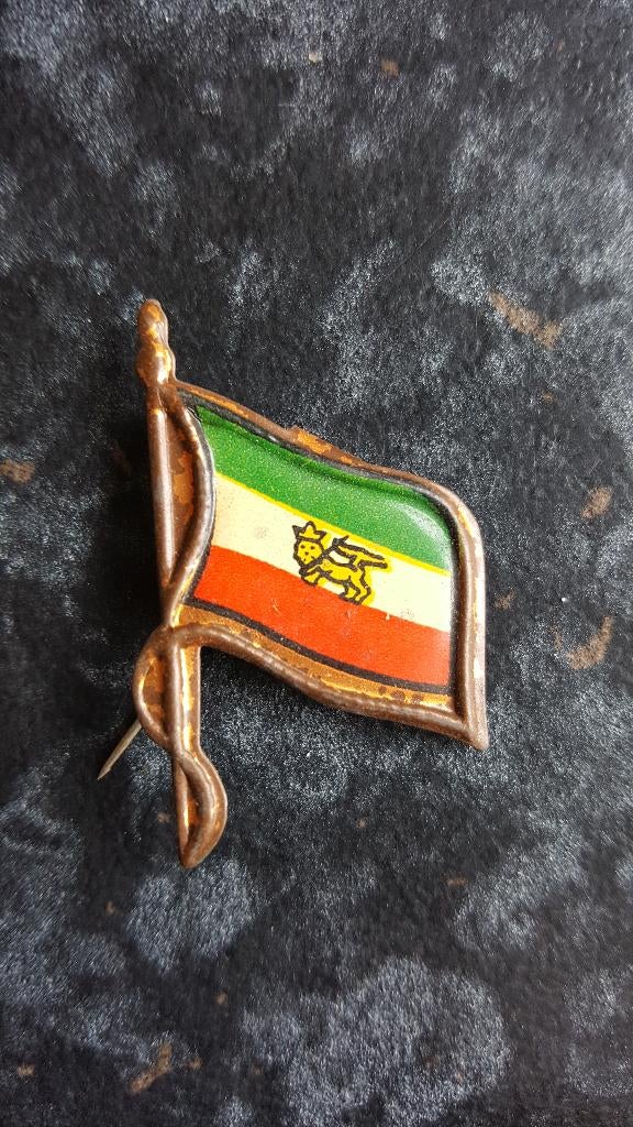 Speldje met oude vlag Iran, Verzamelen, Speldjes, Pins en Buttons, Ophalen of Verzenden, Gebruikt, Overige onderwerpen