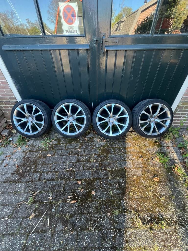 Audi A1 velgen/banden, Auto-onderdelen, Banden en Velgen, Ophalen, Banden en Velgen, 17 inch, Zomerbanden
