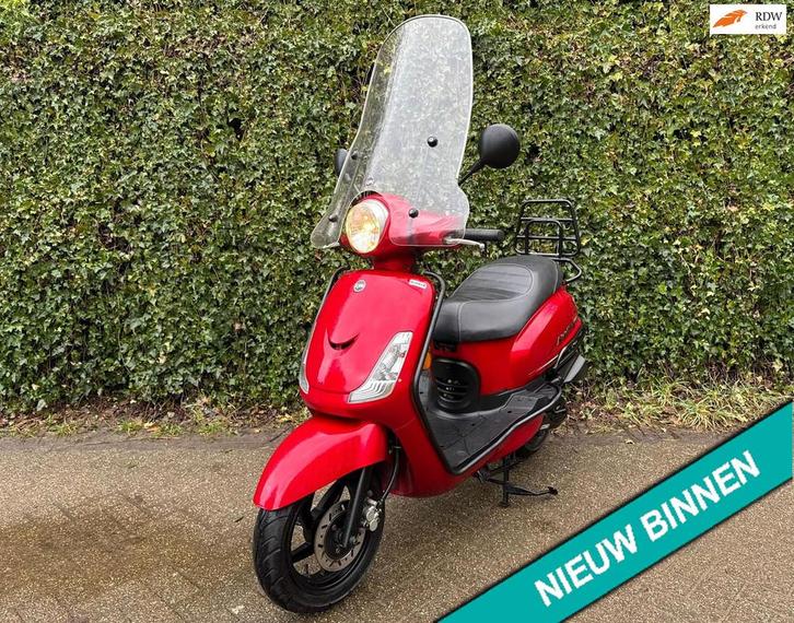 SYM Fiddle 2 Scooter RED FULL - Opties BETAAL met in3, Fietsen en Brommers, Scooters | SYM, Gebruikt, Fiddle, Benzine