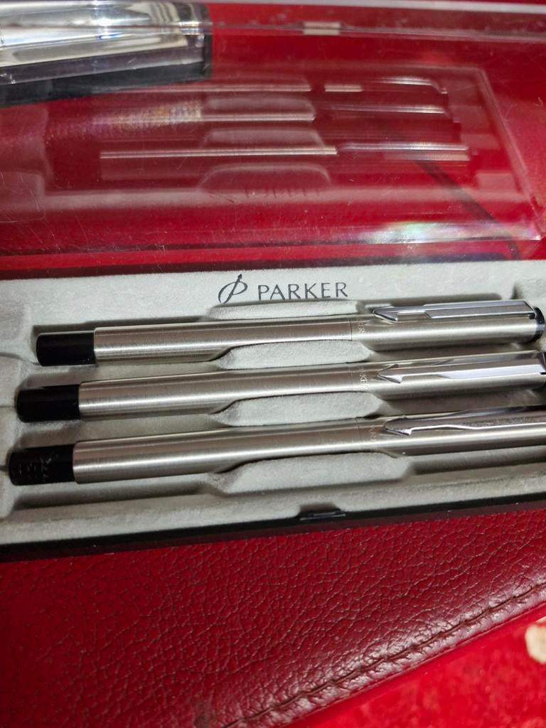 te koop: Parker pennen set in doos, Verzamelen, Pennenverzamelingen, Ophalen, Parker, Met doosje, Zo goed als nieuw