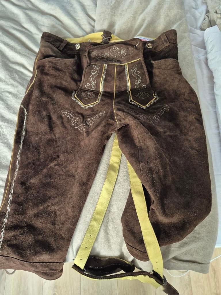 Lederhosen, Ophalen