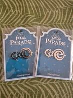 Efteling pin Initiaal (2015), Verzamelen, Efteling, Ophalen of Verzenden, Nieuw, Button of Speldje