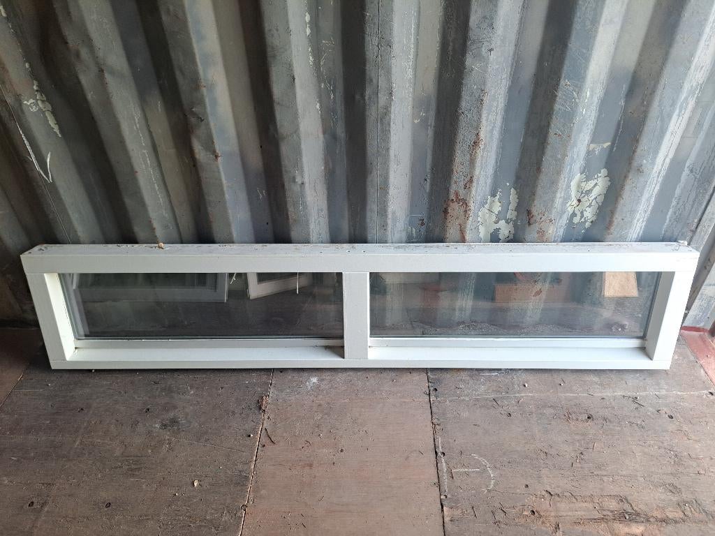 Modern smal hardhouten kozijn, Doe-het-zelf en Verbouw, Kozijnen en Schuifpuien, Ophalen, Gebruikt, Minder dan 75 cm, Inclusief glas