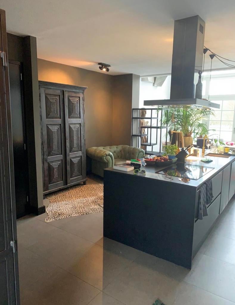 Moderne SieMatic keuken met kookeiland en inbouwapparatuur, Gebruikt, Overige materialen, Wit, Enkelwandige keuken