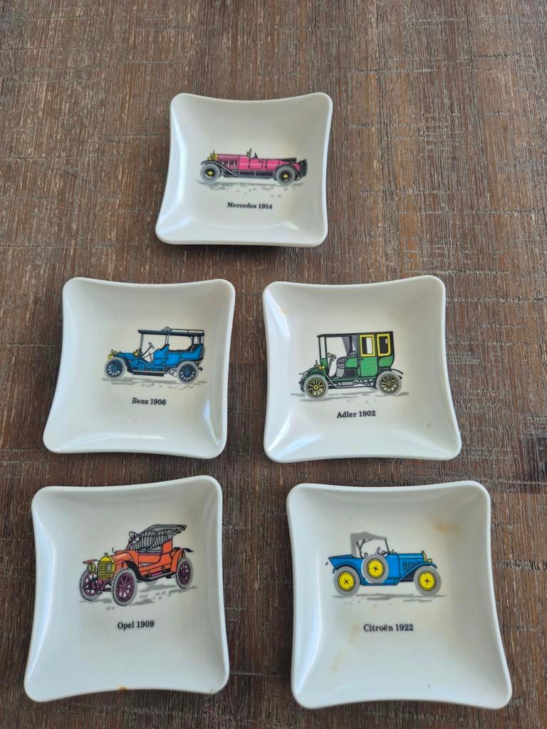 Set van 5 vintage schaaltjes met klassieke auto's, Ophalen of Verzenden